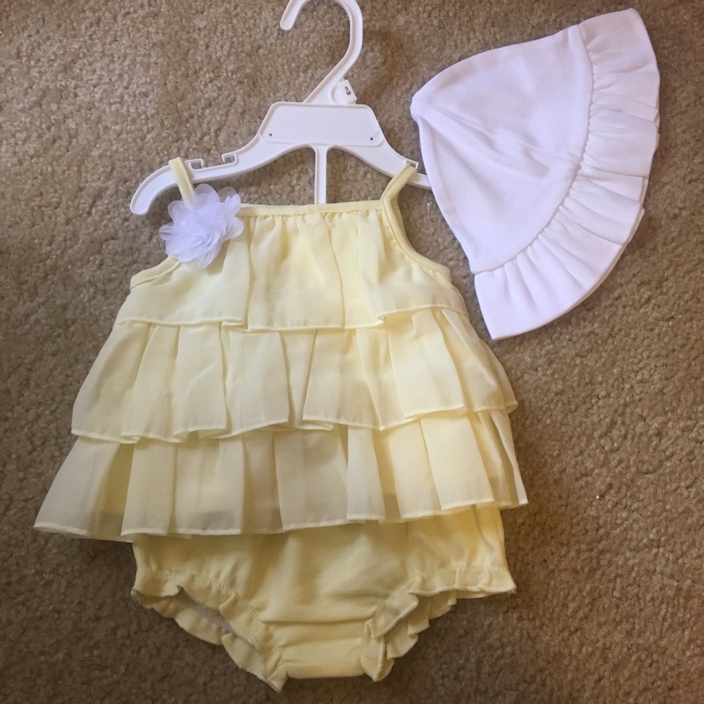 3/$10 NWT Yellow Ruffle Sunsuit Set